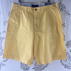 Tommy Hilfiger Men's Yellow Chino
Shorts‎ 100% Cotton 33